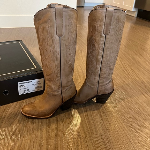 Lucchese Comanche Boot - Picture 2 of 8